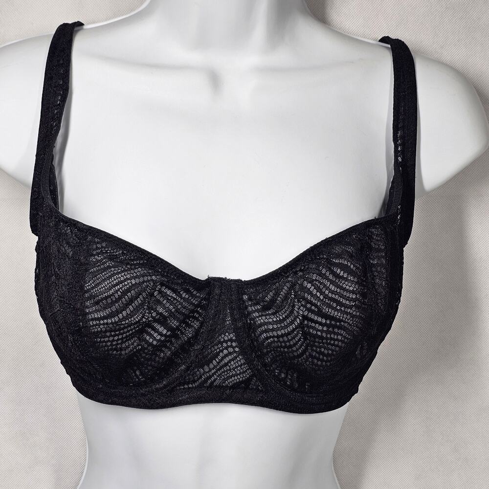 Victoria's Secret Very Sexy Unlined Balconet Bra 34DD